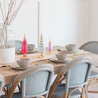 Easy Pastel Holiday Tablescape: Impress Your Guests in 2021