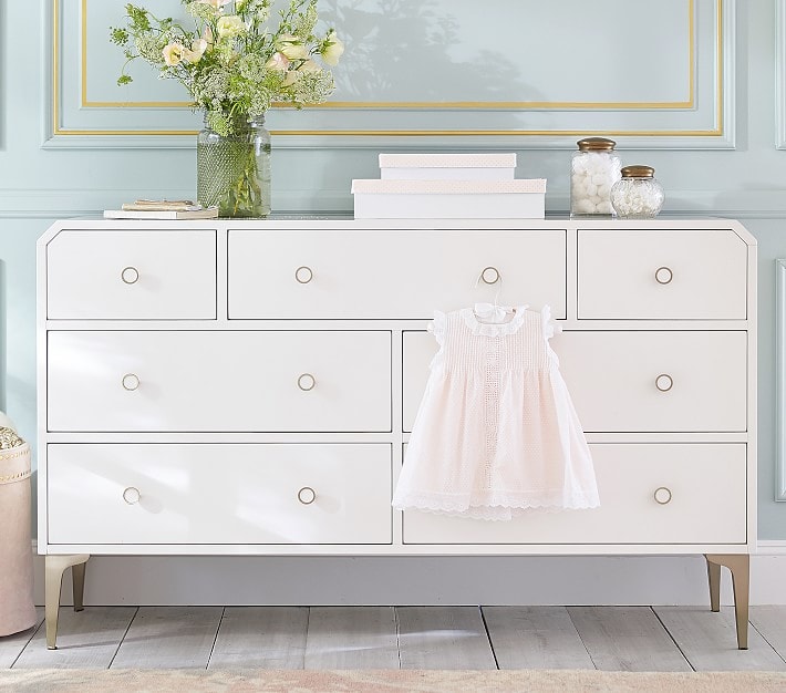 Nursery dresser with discount topper